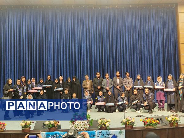 تقدیر از خبرنگاران فعال پانا و مقام‌آوران رویش شیراز