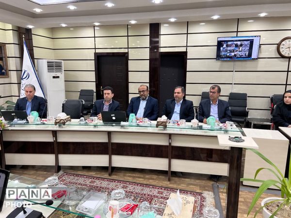 سی و ششمین جلسه ستاد راهبری نماد در بوشهر با تأکید بر بهره‌گیری از ظرفیت‌های سازمان دانش‌آموزی 