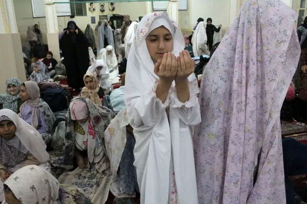 جلوه‌های معنویت و ایثار در اعتکاف مسجد الزهرا(س) قیامدشت