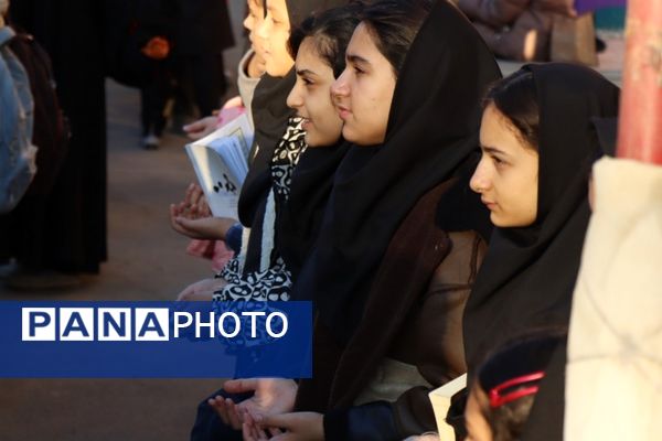 صبحگاه مدرسه شیخ مفید پاکدشت