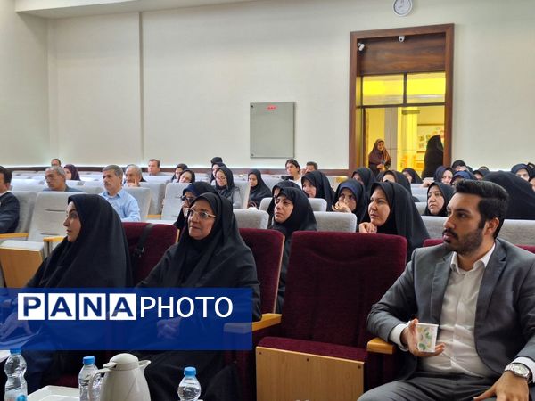 اجلاس تخصصی مدیران مدارس ابتدایی ناحیه ۶ مشهد