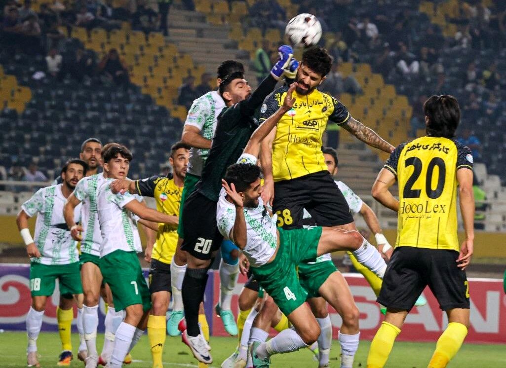 تساوی در دربی نصف جهان سپاهان گرفتار در VAR و بدشناسی