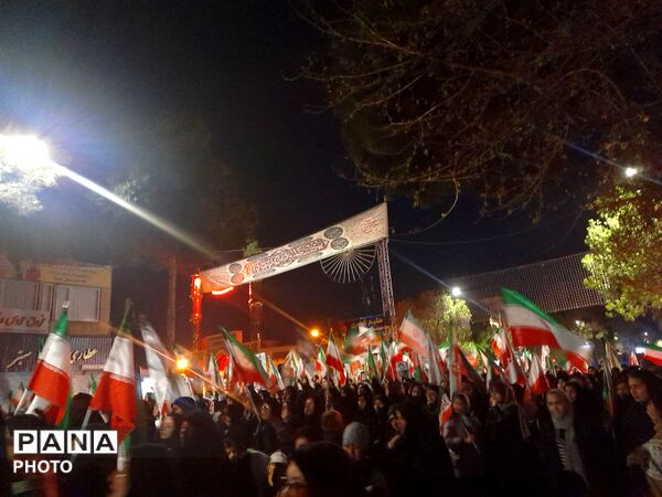 حال و هوای اندوه در حسینیه امام خمینی با حضور شهید رضا روزگرد 