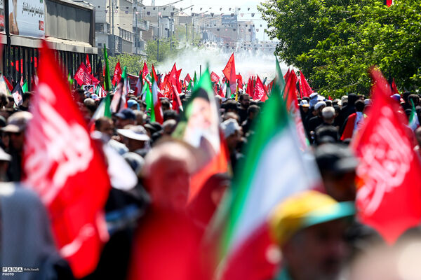 مراسم تشییع پیکر مطهر رهبر شهید انقلاب در تهران - 4