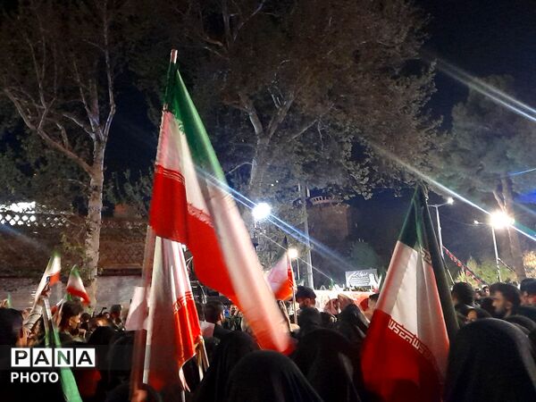 حال و هوای اندوه در حسینیه امام خمینی با حضور شهید رضا روزگرد 