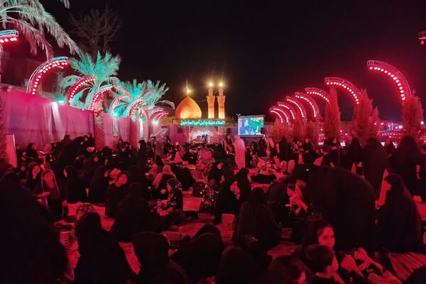 اربعین است و جهان یکسره هیأت شده است