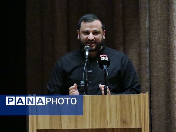 دیدار حجت‌الاسلام قمی با جمعی از دانش‌آموزان و نوجوانان استان یزد