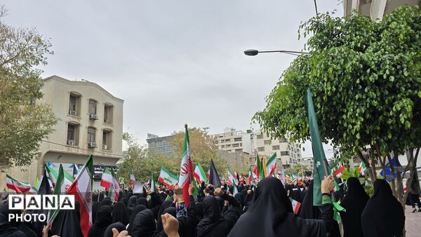 اجتماع باشکوه «جنگ رمضان» در بندرعباس 