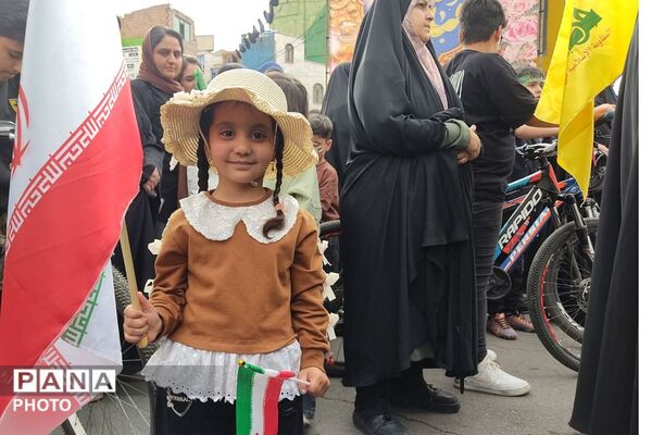 طنین لبیک به ایران امام‌رضایی؛ تجلی وحدت مدیران و بسیجیان در رزمایش بزرگ اقتدار