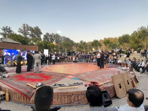برگزاری جشنواره آیین و رونمایی از پویش‌ ملی «من میراث‌بان ایرانم» در پارک ایران کوچک کرج 