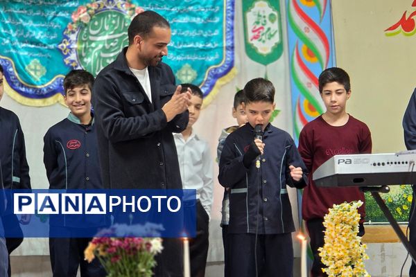 جشن میلاد با سعادت حضرت مهدی موعود(ع)در دبستان حاج همت بهارستان ۲