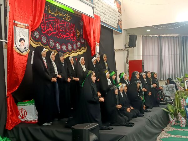 تکریم خانواده شهدا در مسجد حضرت محمد مشهد مقدس