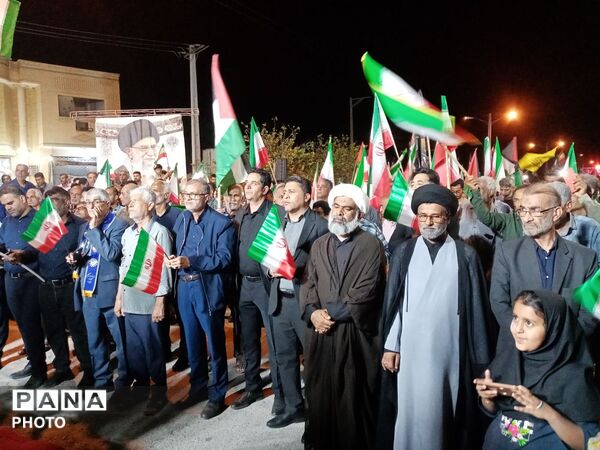 مردم فین هرمزگان با آرمان‌های انقلاب اسلامی