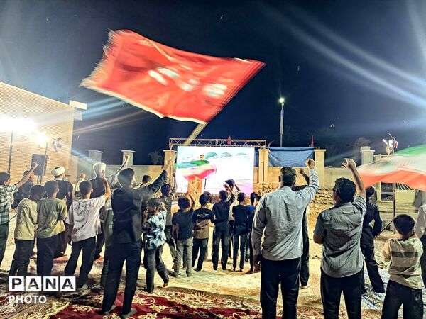 اجتماع حماسی «دختران زینبی» در سندرک به مناسبت سالروز ولادت حضرت معصومه (س)