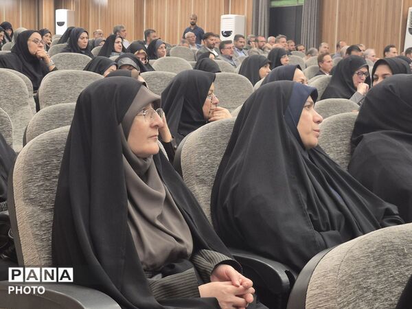 گردهمایی مدیران منطقه ۱۵ تهران