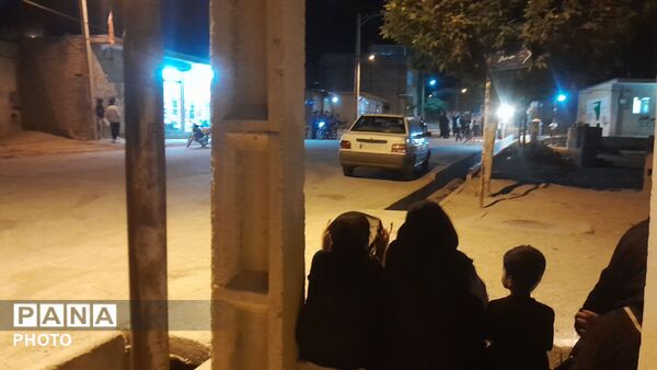 عزاداری سنتی شام غریبان در روستای میرزا آباد