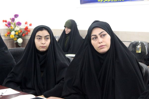 نشست معاونان و مربیان پرورشی مدارس در گلوگاه 