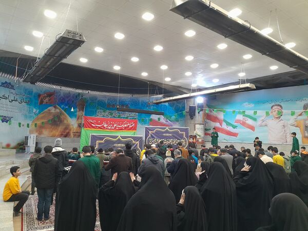 نشست صمیمانه خادمان افتخاری چایخانه حضرت قاسم بن الحسن(ع) در مشهد مقدس
