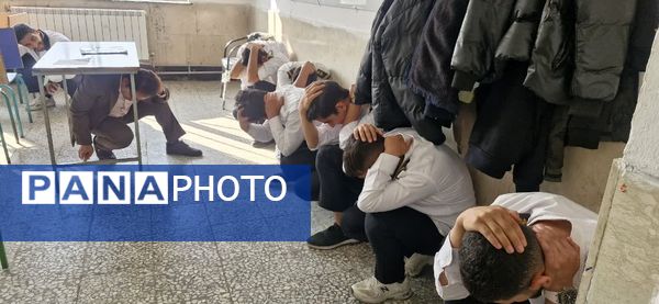 آژیر مانور زلزله در مدارس محمودآباد به صدا درآمد