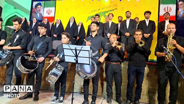 طنین سرود در تجمع احمدآباد