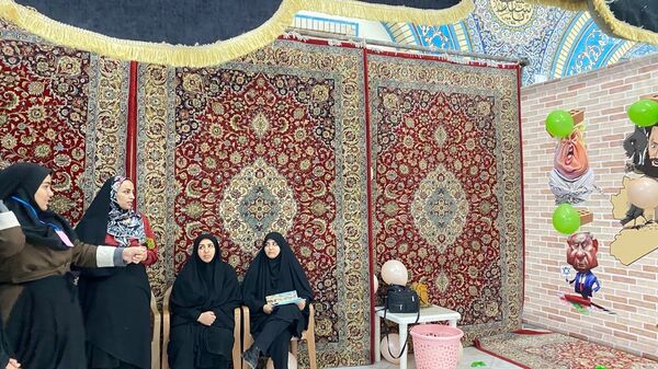 بازدید دانش آموزان دبیرستان دخترانه امید از آرامگاه شهید مدرس