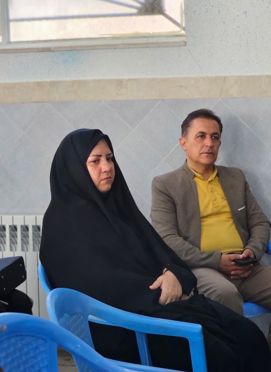 جشن مهر و مقاومت در دبیرستان حضرت زینب(س) ابرکوه برگزار شد