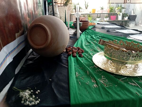عطر چای به مناسبت شهادت حضرت زهرا (ع) در دبیرستان عطیه 