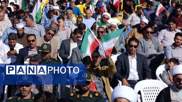 حضور حماسی مردم انقلابی بندرخمیر در راهپیمایی ۲۲ بهمن