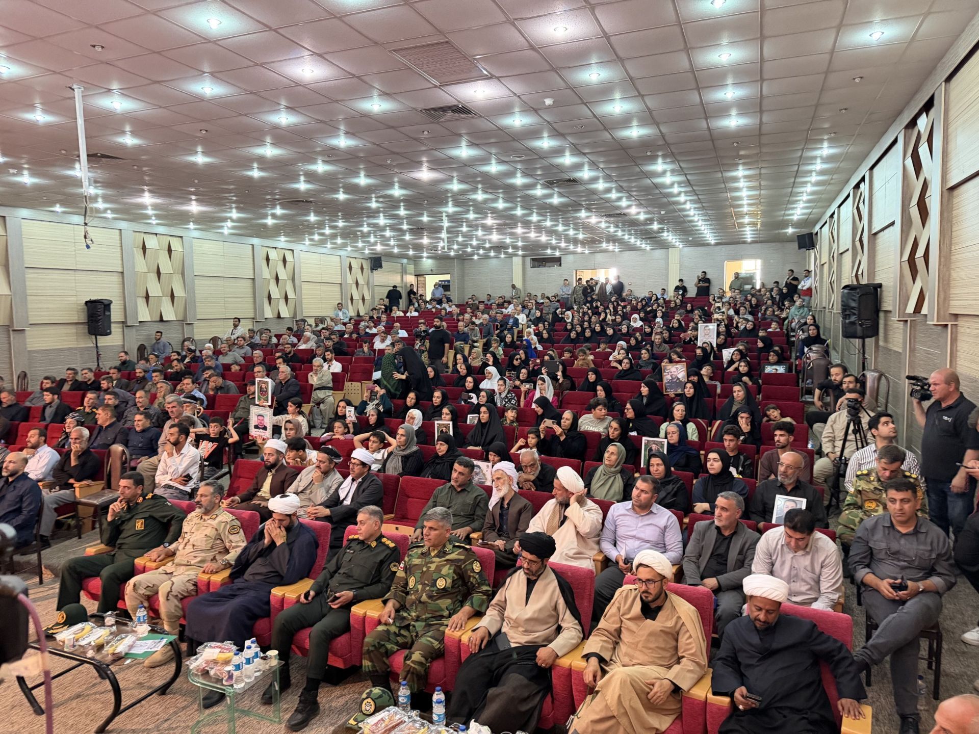 برگزاری اجلاسیه کنگره ۵۵۳۶ شهید استان کردستان در شهرستان مریوان