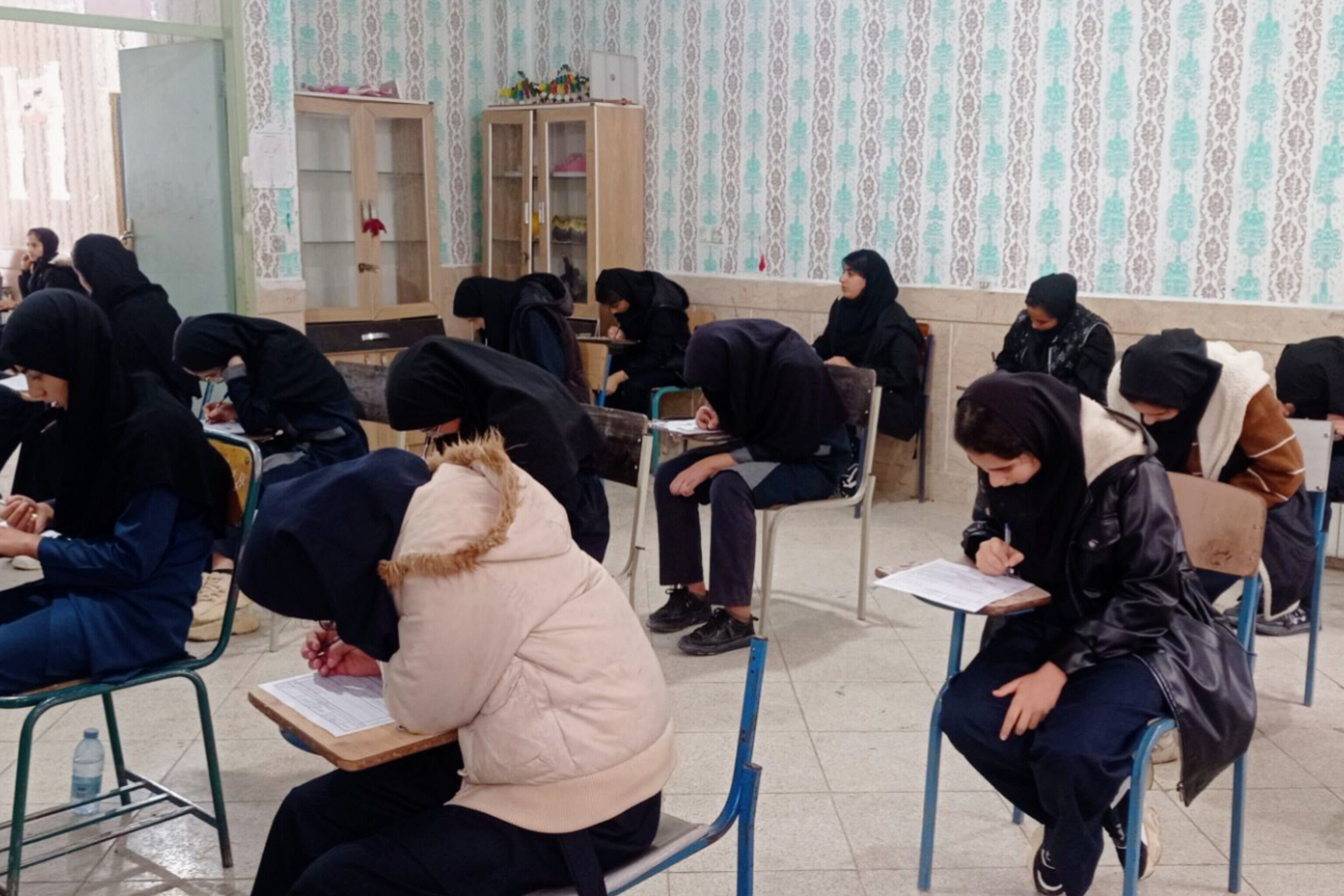 ادامه امتحانات در بهمن ماه