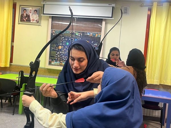 زنگ دونسلی؛ پیوند مهر، یادگیری و شادی در دبستان آرمینه مصلی نژاد