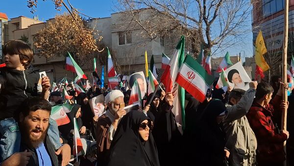 جلوه‌های باشکوه حضور مردم قم در راهپیمایی ۲۲ دی