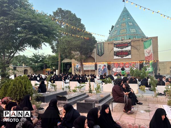 مراسم شیرخوارگان در امامزاده شهرک ینگی امام 

