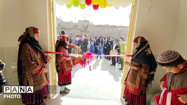 افتتاح آموزشگاه چهارکلاسه روستای احمد آباد در بخش هزار مسجد و زمین چمن مصنوعی شهدای روستای قلعه نو