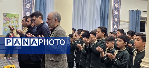 برگزاری جشن روز دانش‌آموز در دبستان شاهد غدیر بافق