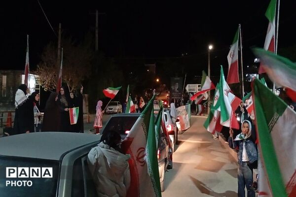گذری بر رژه خودرویی در شهر دارالسادات بار نیشابور 