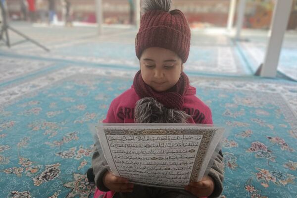 مراسم معنوی اعتکاف در مسجد اعظم حضرت ابوالفضل (ع) بهارستان دو