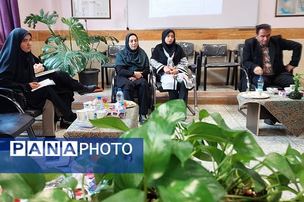 گردهمایی نمایندگان مدیران مناطق شهرستان‌های استان‌‌تهران در بهارستان‌۲