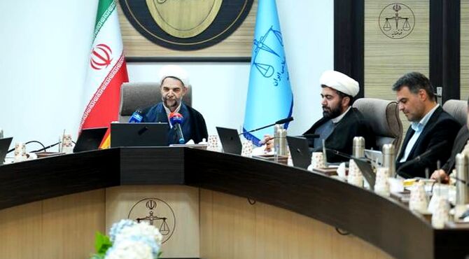 کاهش جمعیت کیفری زندان‌ها با همکاری قوای سه گانه محقق می‌شود