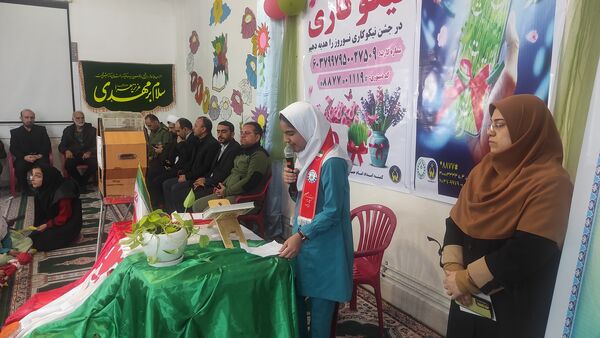 مشق همدلی و بخشندگی در گلوگاه 