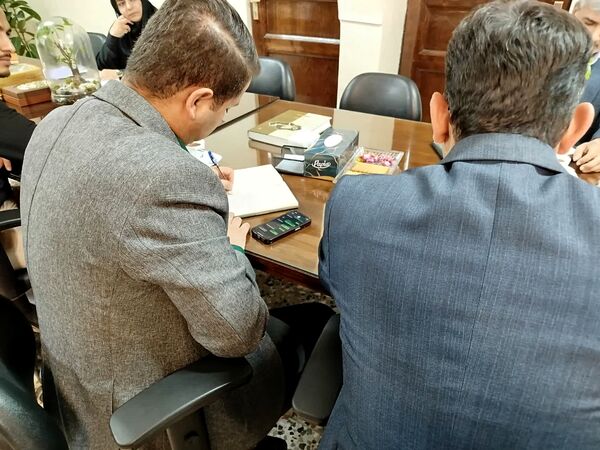 جلسه بررسی و تصمیم گیری در خصوص آزمون مجدد هدایت تحصیلی در مشهد