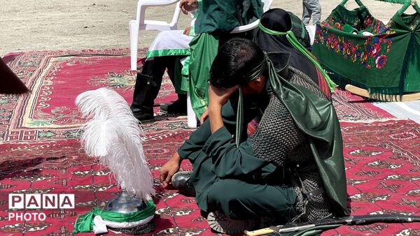 مراسم نمادین تعزیه خوانی اباعبدالله الحسین در شهر بار