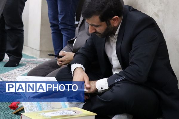 زنگ نماز با شعار «مِهر با مُهر» در مدارس سراسر شهرستان‌های استان تهران 