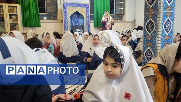 همدلی و معنویت در مراسم افطاری مدرسه حسین‌علی بابایی تهران