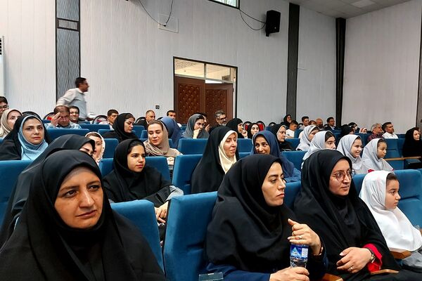 برگزاری اختتامیه طرح‌ها و برنامه‌های معاونت آموزش ابتدایی کهریزک 