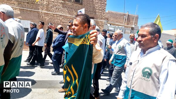 کاروان «در پناه خورشید» میهمان رزق‌آباد کاشمر شد
