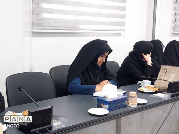  دومین جلسه شورای بانوان خیر مدرسه‌ساز خراسان رضوی