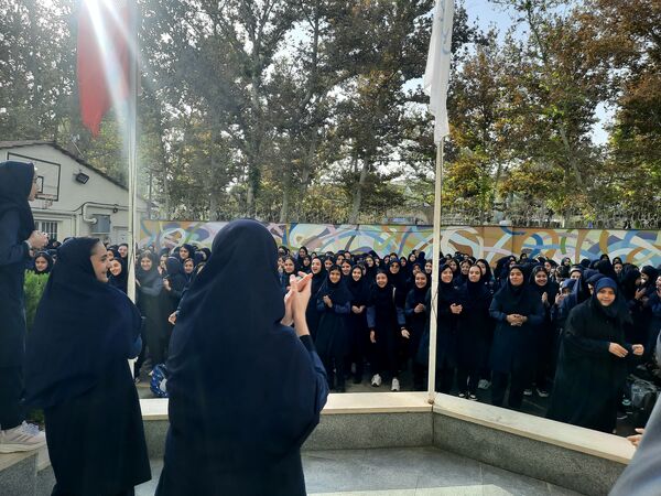 طلوعی تازه برای دانش‌آموزان دبیرستان مصلی نژاد حضرت زهرا در اول مهر