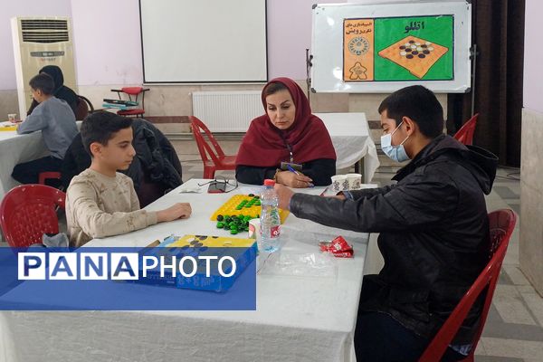 المپیاد رویش رقابتی مفرح و جذاب با حضور دانش‌آموزان  پسر مقطع متوسطه ناحیه ۳شیراز 