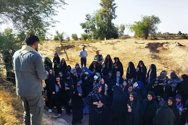 کاروان دل‌ها؛ سفر دانش‌آموزان دختر به دیار ایثار